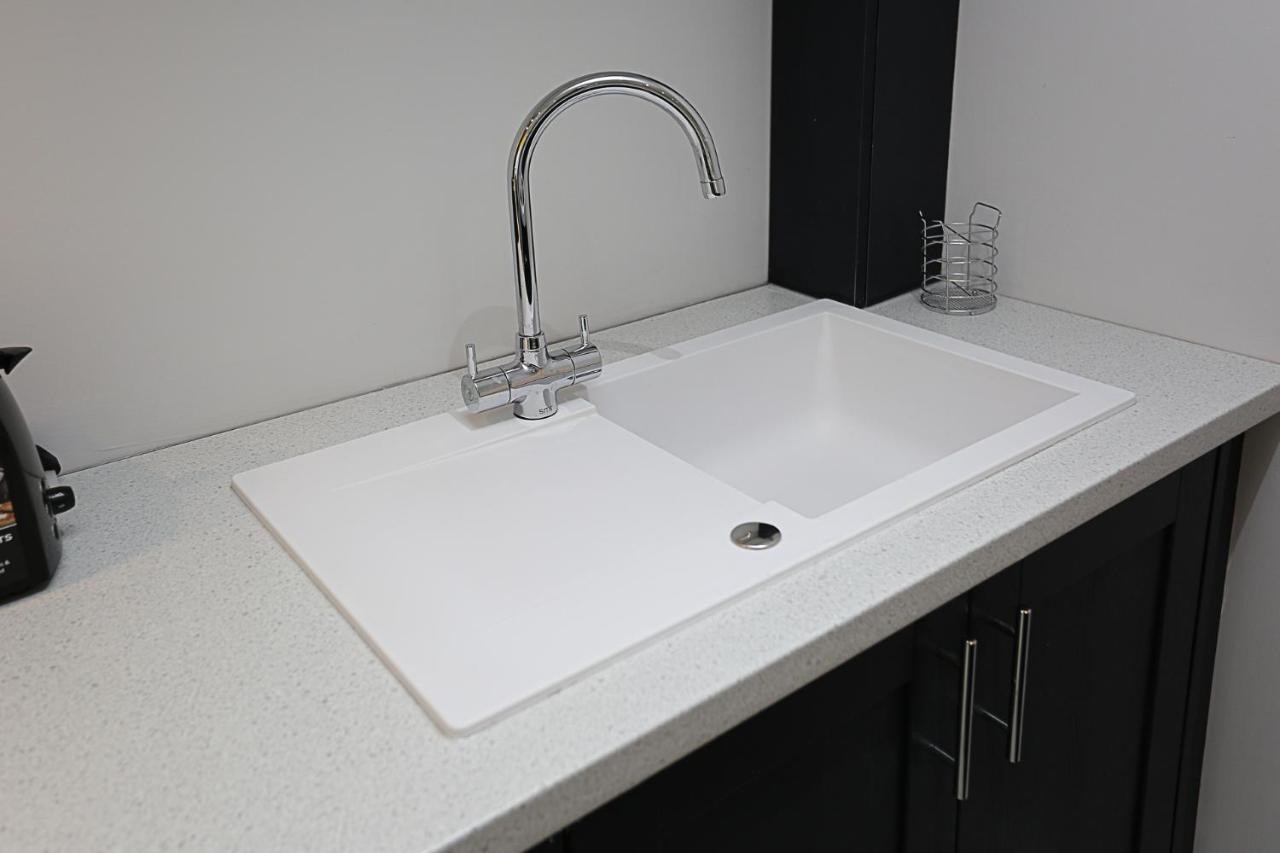No1 Luxury Service Apartments Белфаст Экстерьер фото