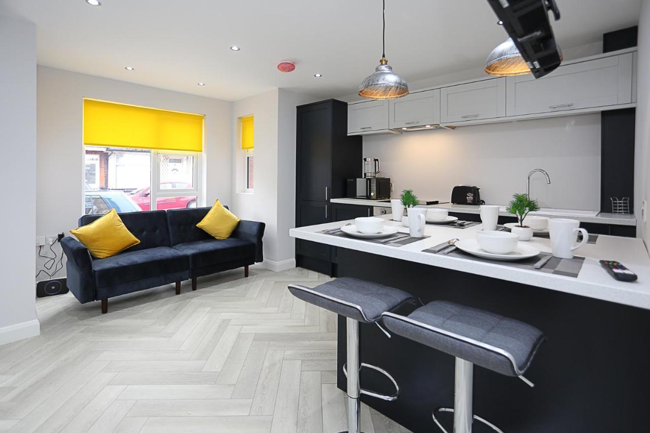 No1 Luxury Service Apartments Белфаст Экстерьер фото
