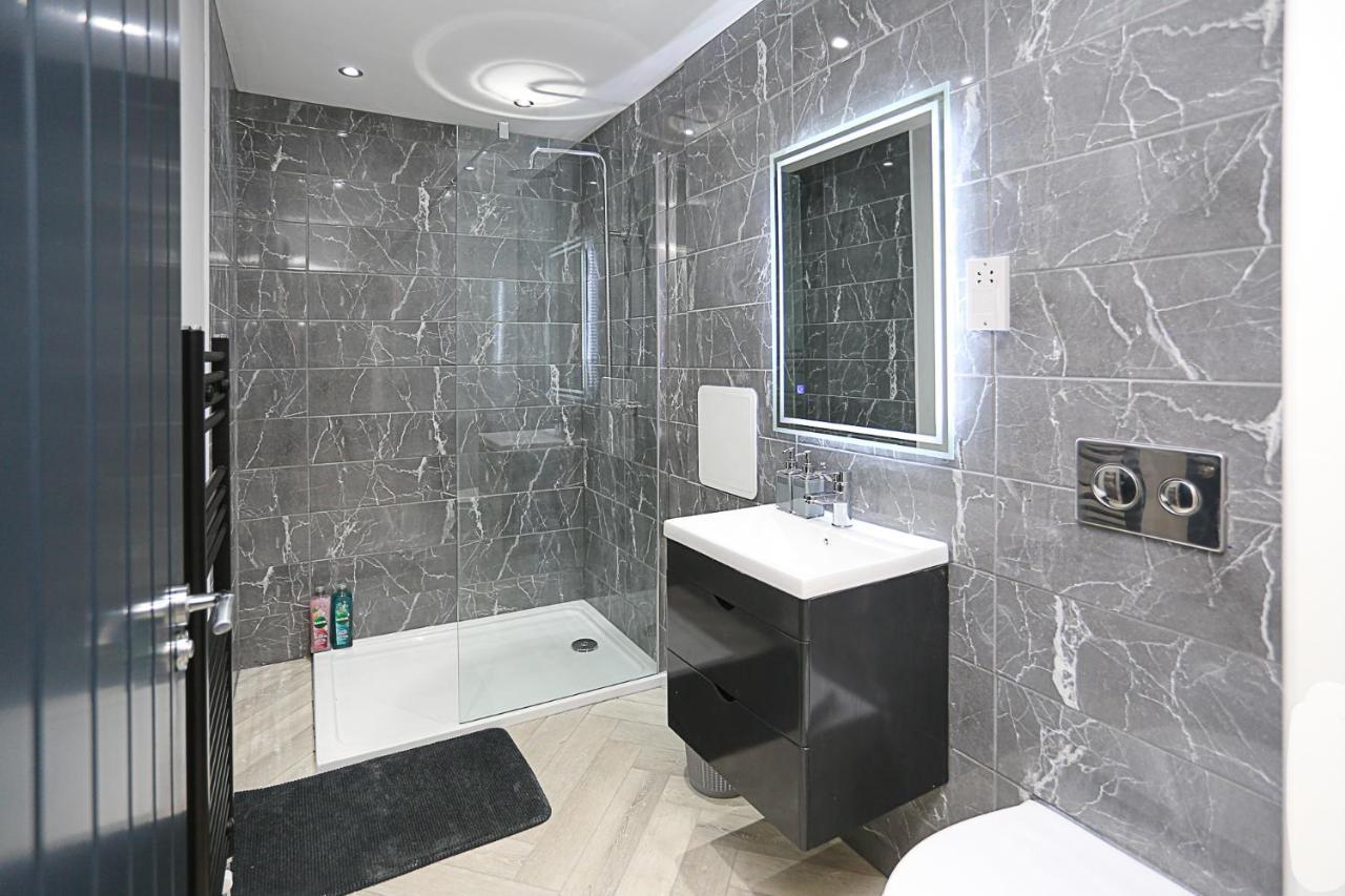 No1 Luxury Service Apartments Белфаст Экстерьер фото