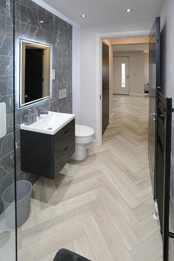 No1 Luxury Service Apartments Белфаст Экстерьер фото